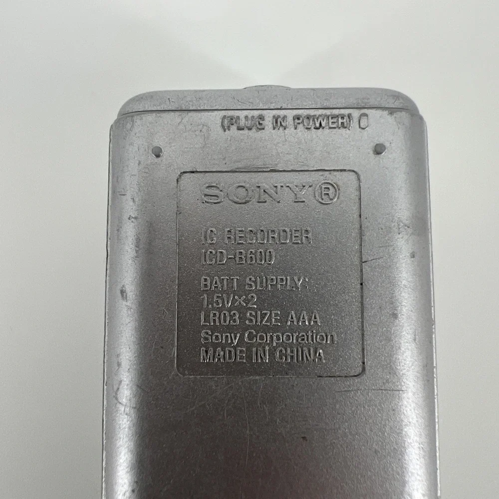 Sony IC Recorder ICD-B600 Handheld Portable Voice Recorder Silver Tested Works
